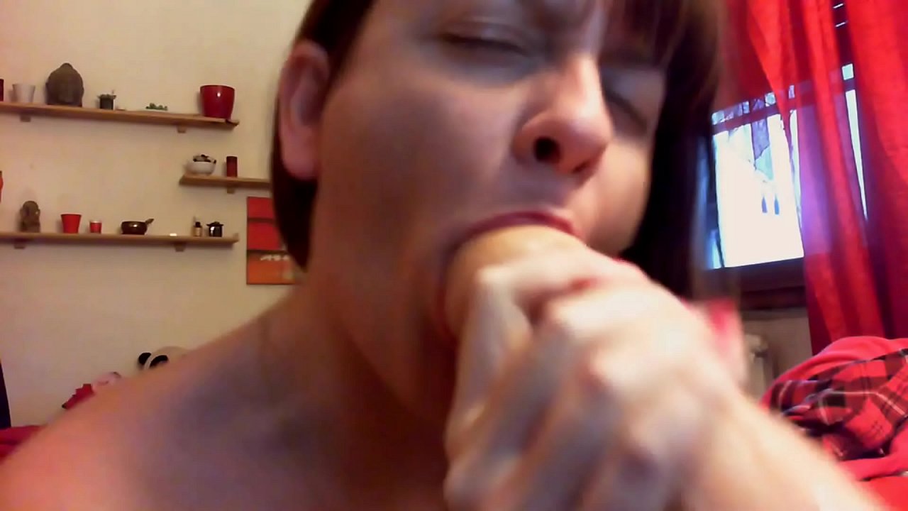 Gran orgasmo para su hermana sucia, abrir la boca y beber todo