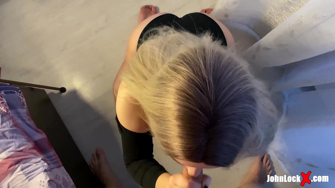 Pelirroja Chupando Polla y Follando, Recibiendo Corrida en el Culo